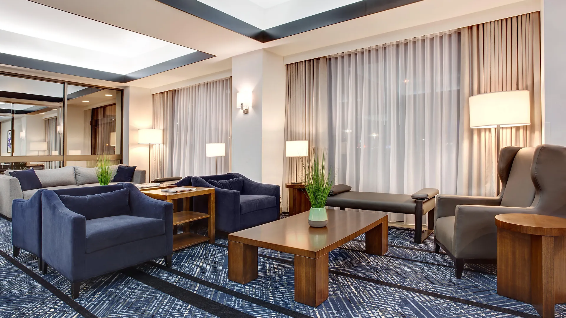 Holiday Inn Ottawa East By Ihg Hotel