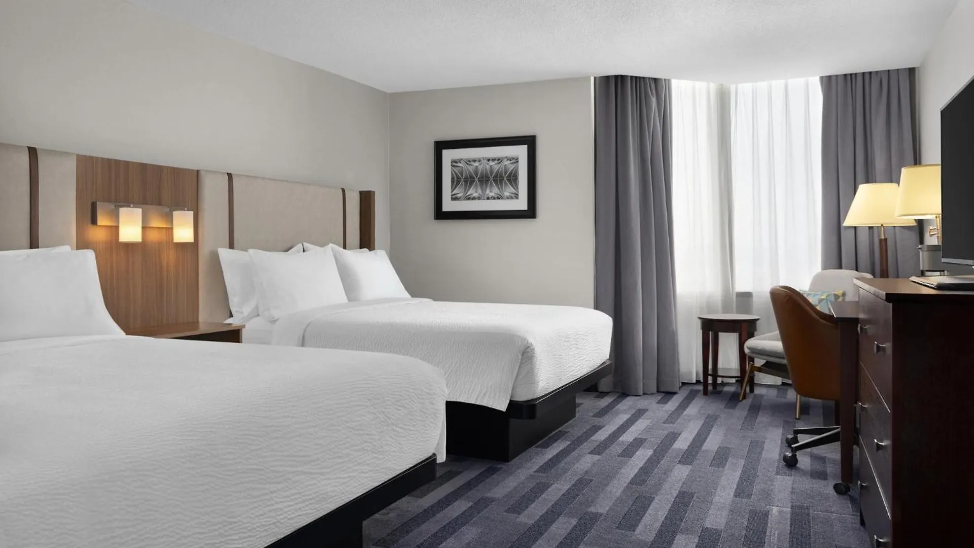 Holiday Inn Ottawa East By Ihg Hotel