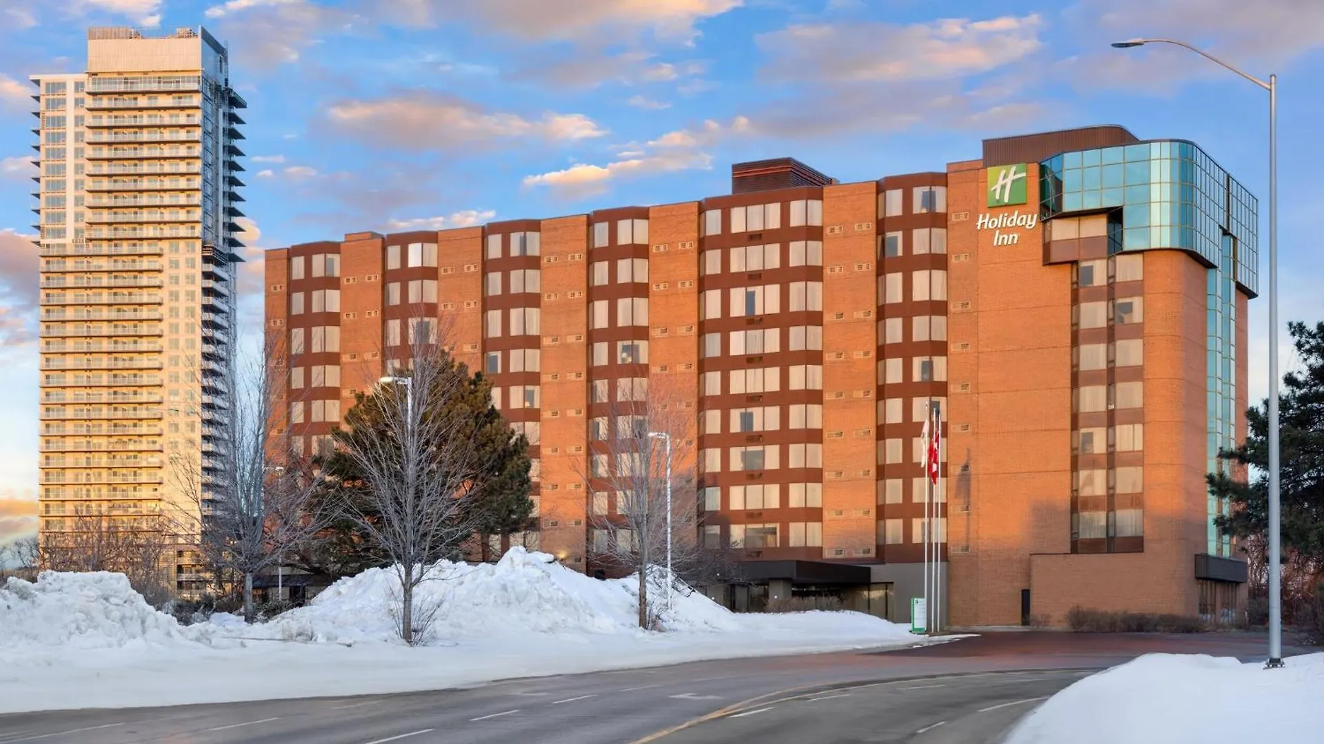 Holiday Inn Ottawa East By Ihg Hotel