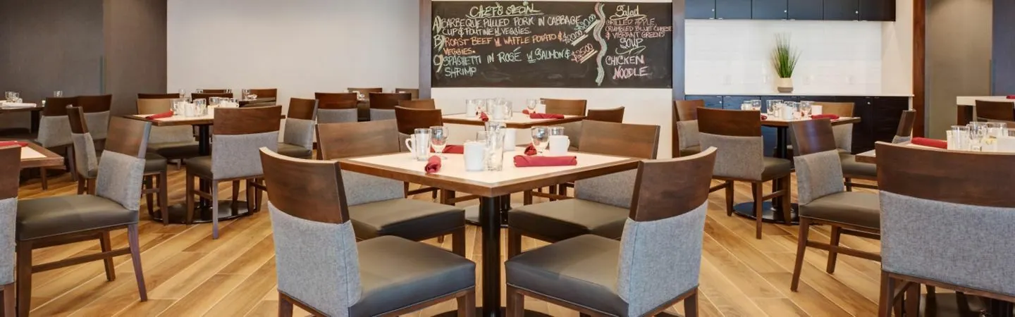 Holiday Inn Ottawa East By Ihg Hotel